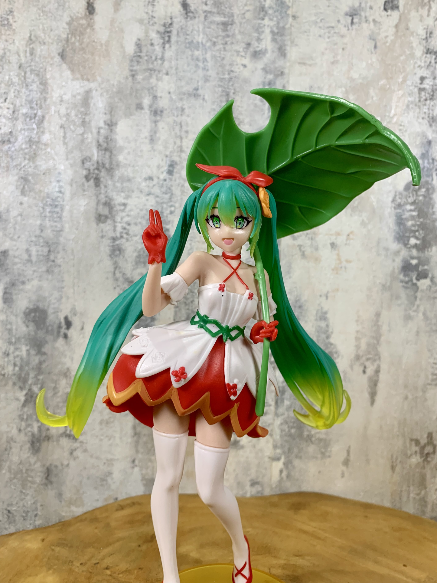 Miku under Leaf, Hatsune Miku Anime Figure