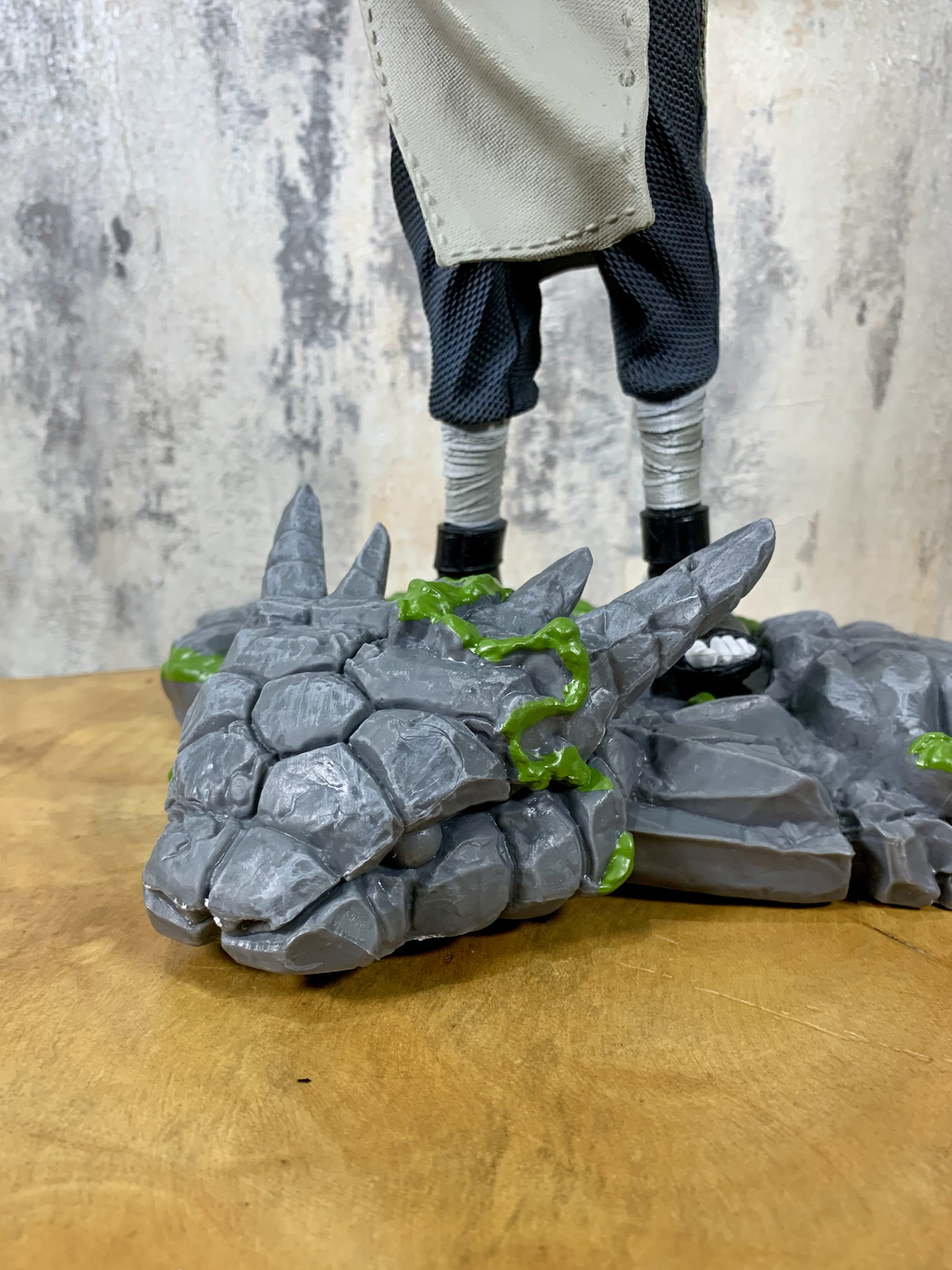 32cm Orochimaru & Stone Dragon Base Naruto Anime Figure