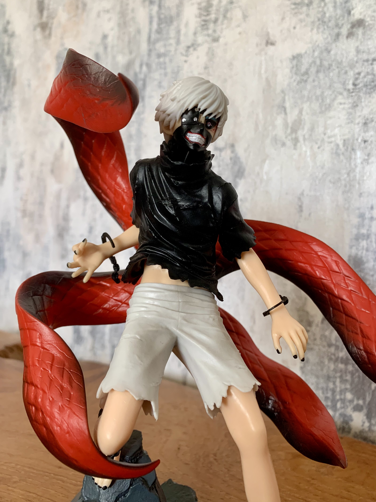 Ken Kaneki Tokyo Ghoul Anime Figure